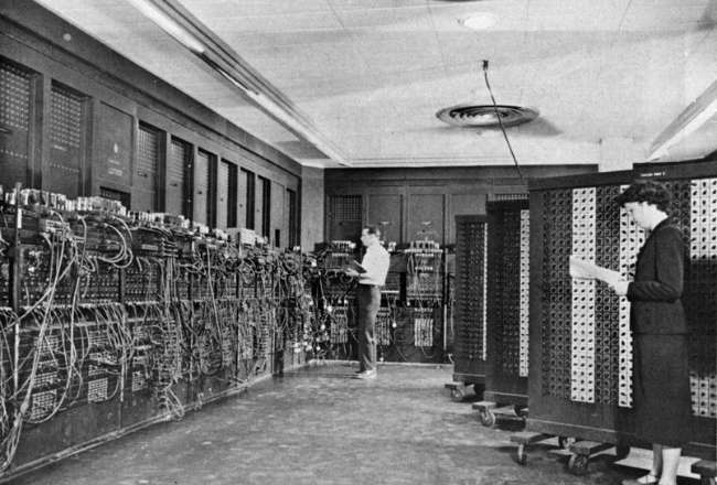 Máy tính điện tử đầu tiên ra đời như thế nào? - may tinh dien tu 1